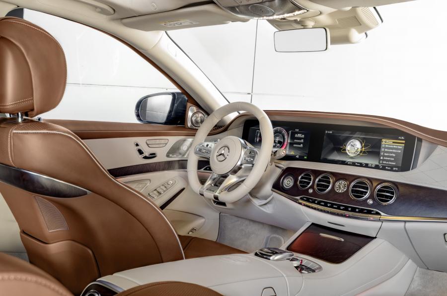Интерьер Mercedes-AMG S65 Lang 2017 года  (WW) (фото 18 из 18)